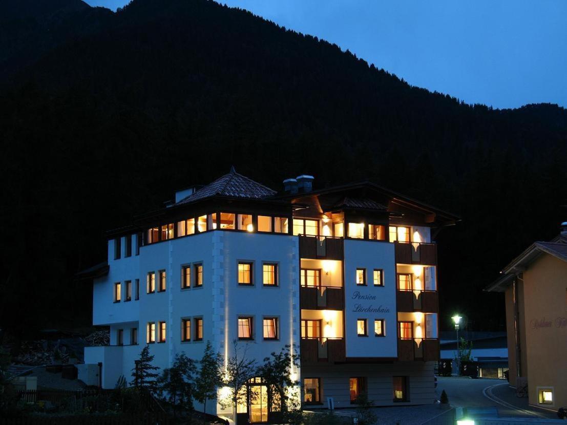 Hotel Laerchenhain San Valentino alla Muta Eksteriør billede