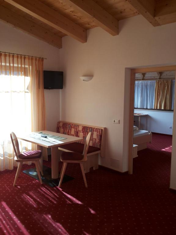 Hotel Laerchenhain San Valentino alla Muta Værelse billede